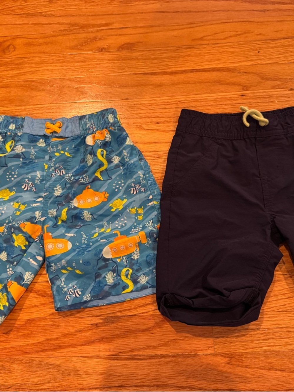 16pc BUNDLE Boy Clothes 4T Tops & Shirts, Pants & Shorts, Polos, Bath Toddler - Picture 4 of 7